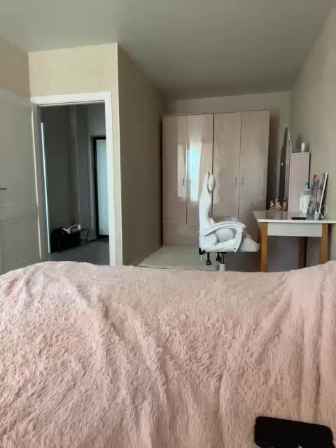 -viksik- Cam Model Chat September 26, 2025