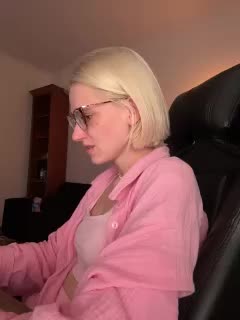 Sexy-Sweets Cam Model Chat September 26, 2025