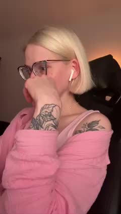 Sexy-Sweets Cam Model Chat September 26, 2025