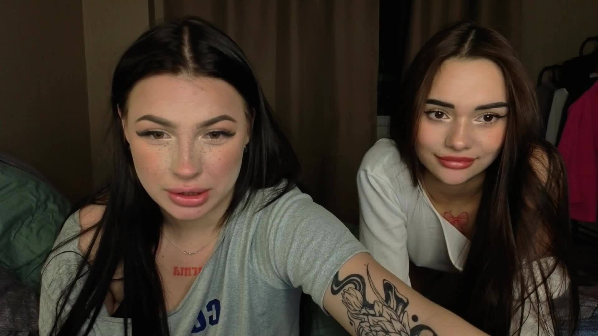 LisaAndDenis Cam Model Chat September 26, 2025