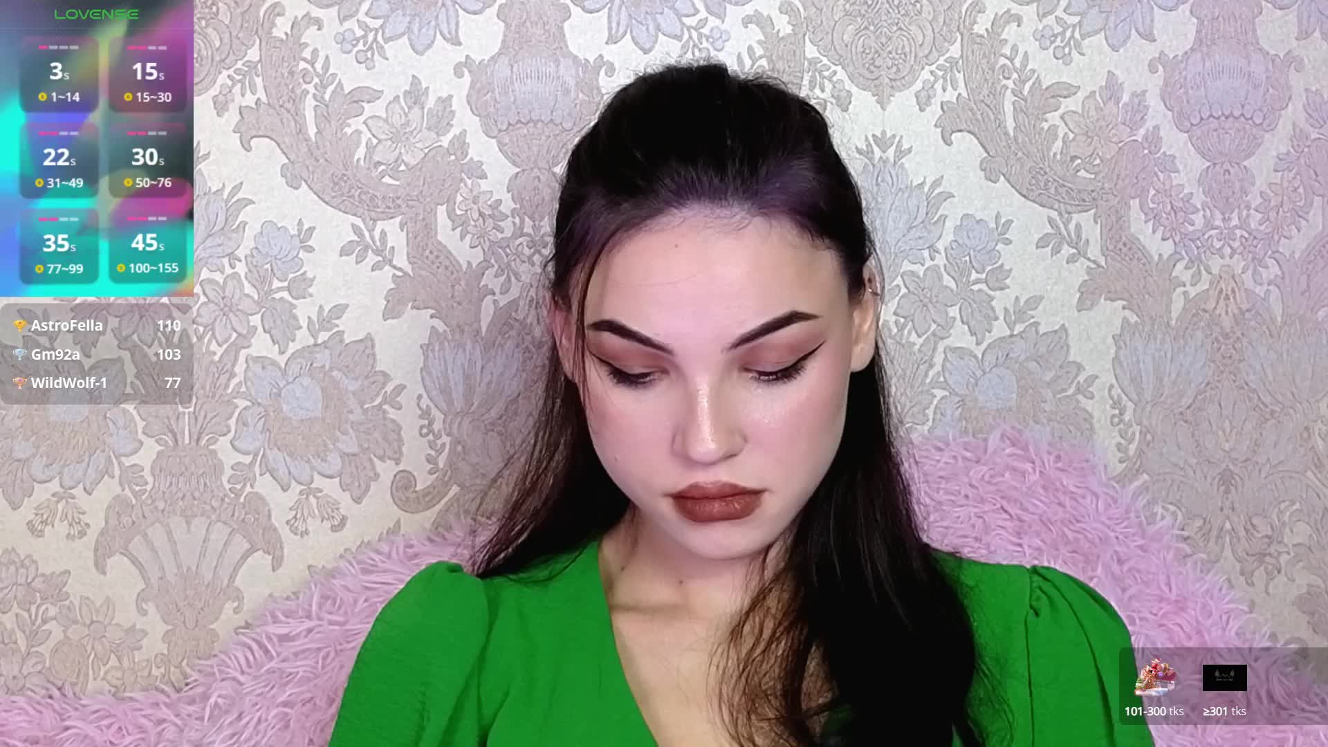 EmilyLuxxxury Cam Model Chat September 26, 2025