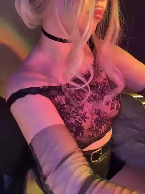 Mer_U Cam Model Chat September 26, 2025