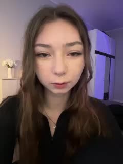 ShyAlya Cam Model Chat September 26, 2025