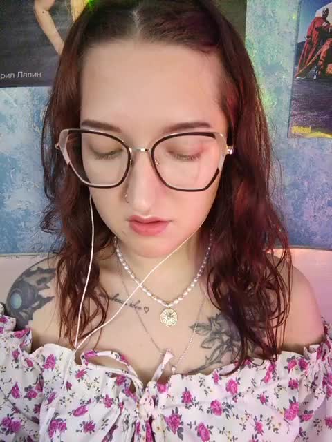 Rosia-Guess Cam Model Chat September 26, 2025