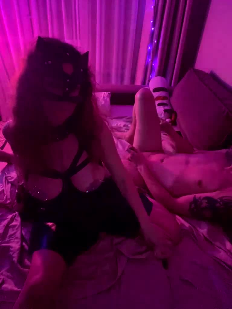 KOT_LI_KOLLIE4KA Cam Model Chat September 26, 2025