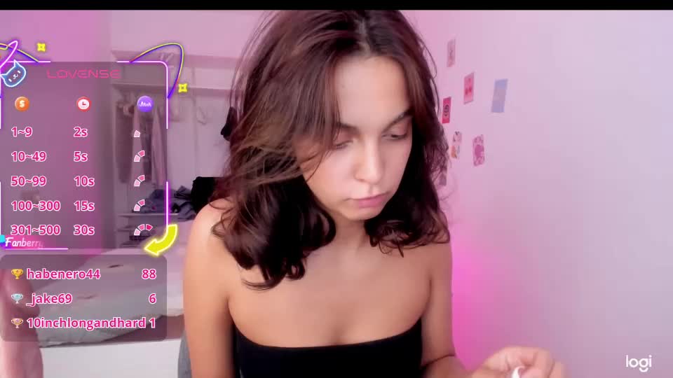 roshelle_xxx Cam Model Chat September 26, 2025