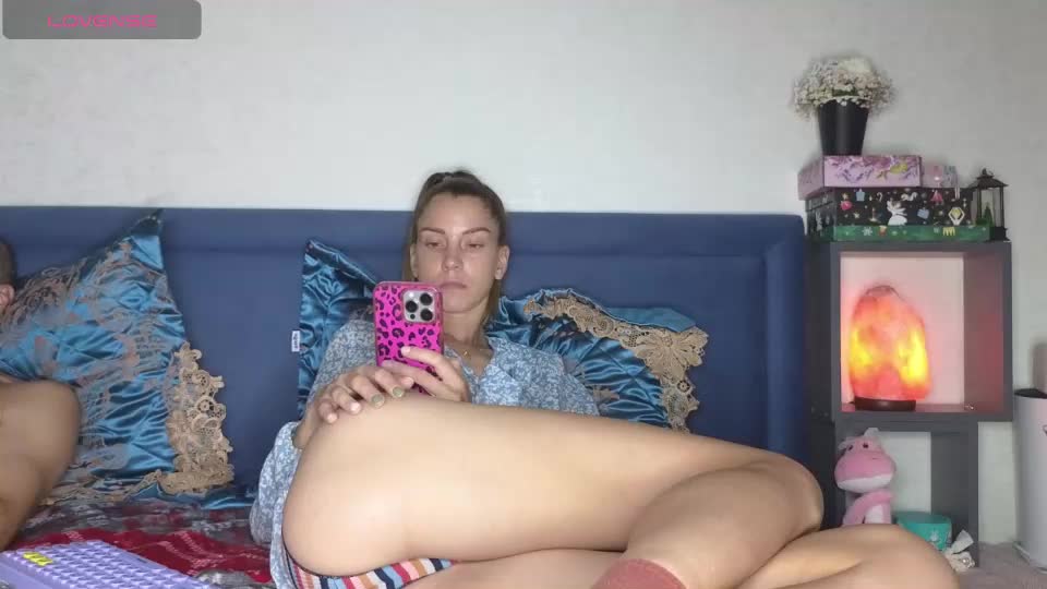 lisi4ka_basik33 Cam Model Chat September 26, 2025