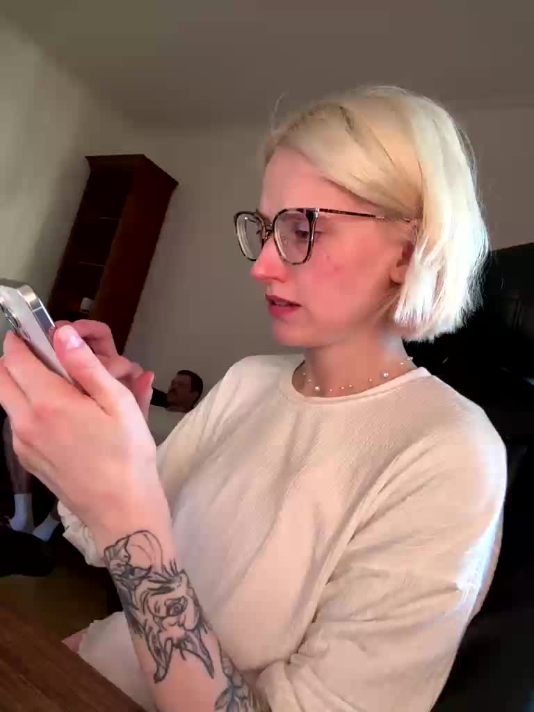 Sexy-Sweets Cam Model Chat September 26, 2025