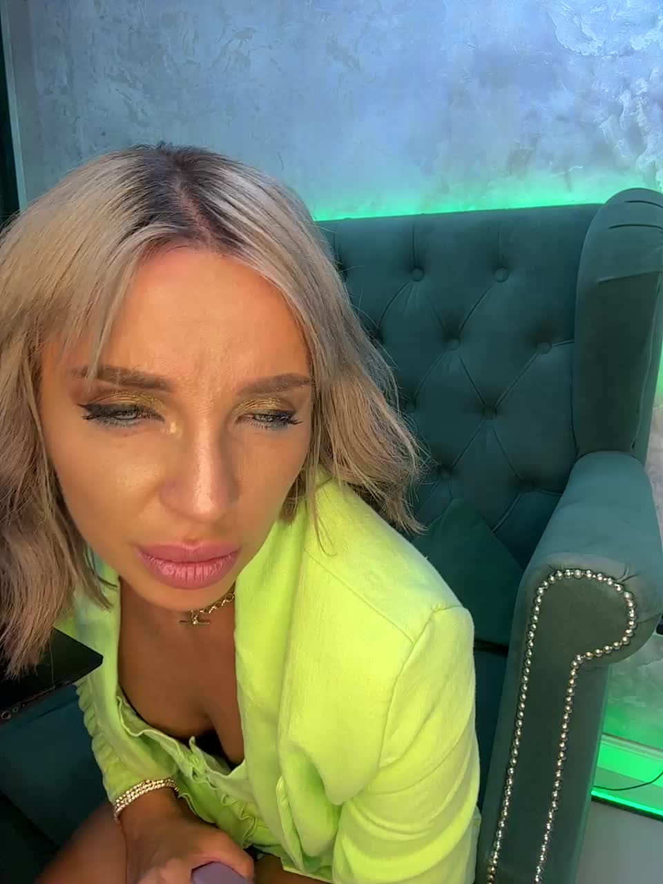 Darina_ Cam Model Chat September 26, 2025