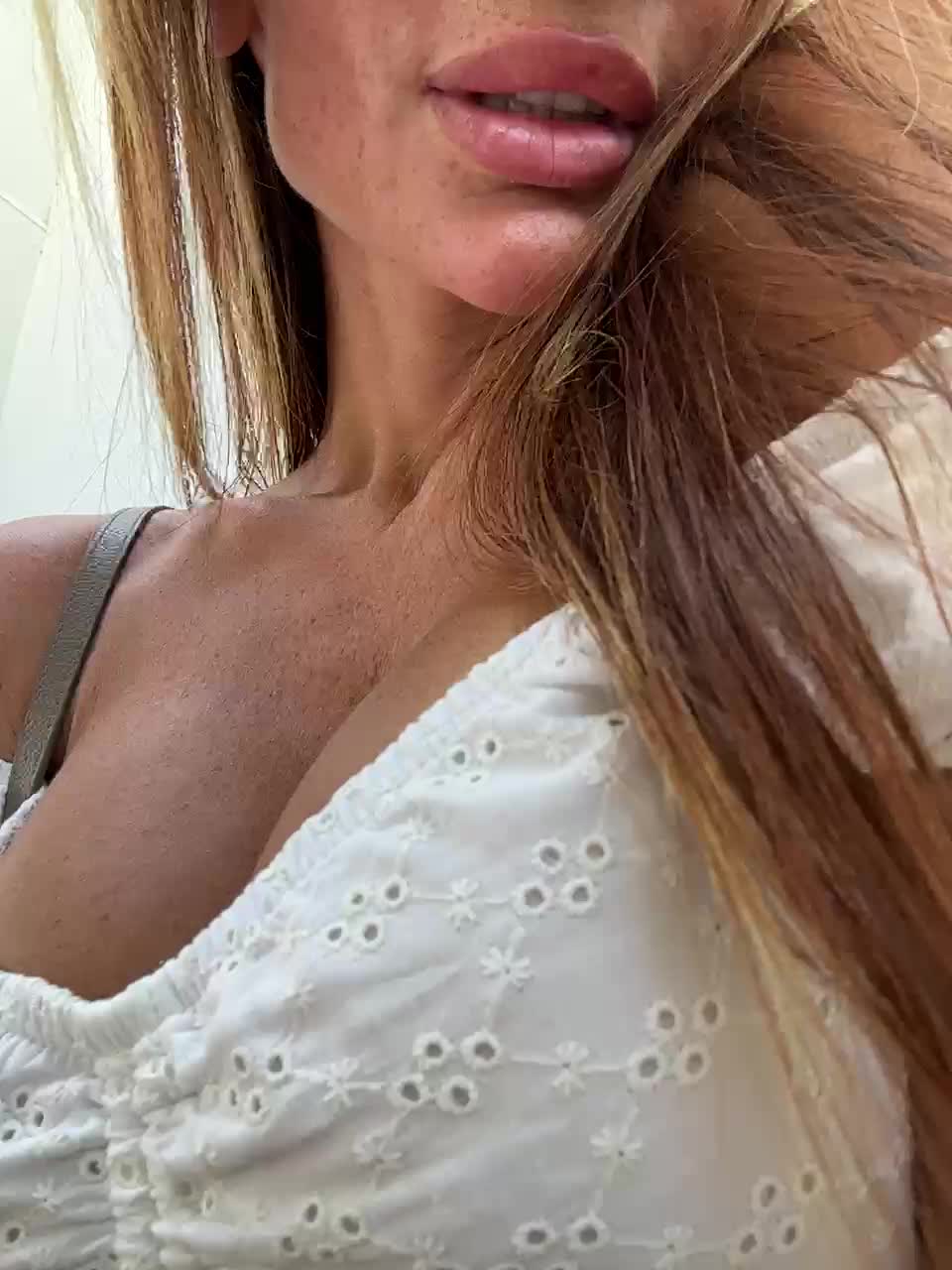 OrgazMia Cam Model Chat September 26, 2025