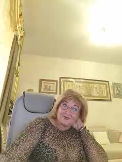 KarinkaSweet Cam Model Chat September 26, 2025