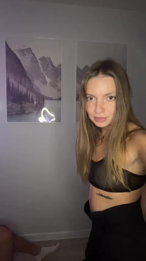 Tom-and-Jenny Cam Model Chat September 26, 2025