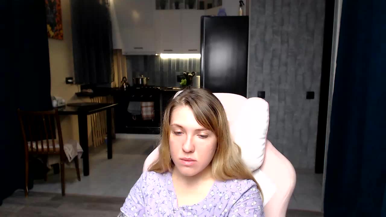 Regimasmile Cam Model Chat September 26, 2025