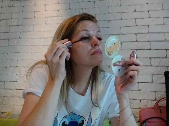 Angel_girllovemy Cam Model Chat September 26, 2025