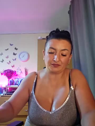 Hotangel75 Cam Model Chat September 26, 2025