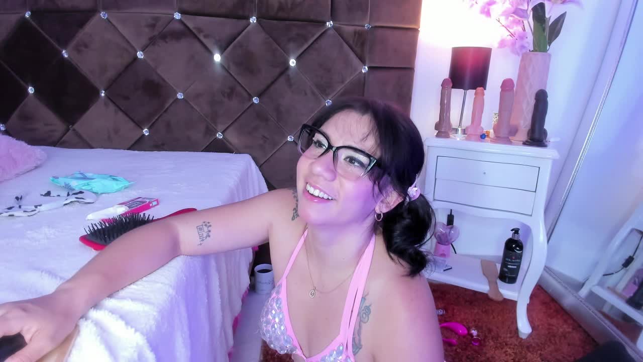 Dirty-Sandy Cam Model Chat September 26, 2025