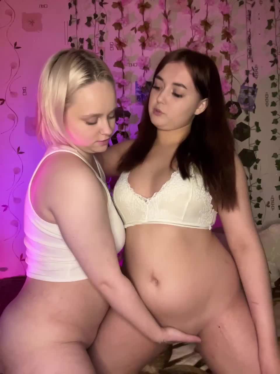 The-best-babies Cam Model Chat September 26, 2025