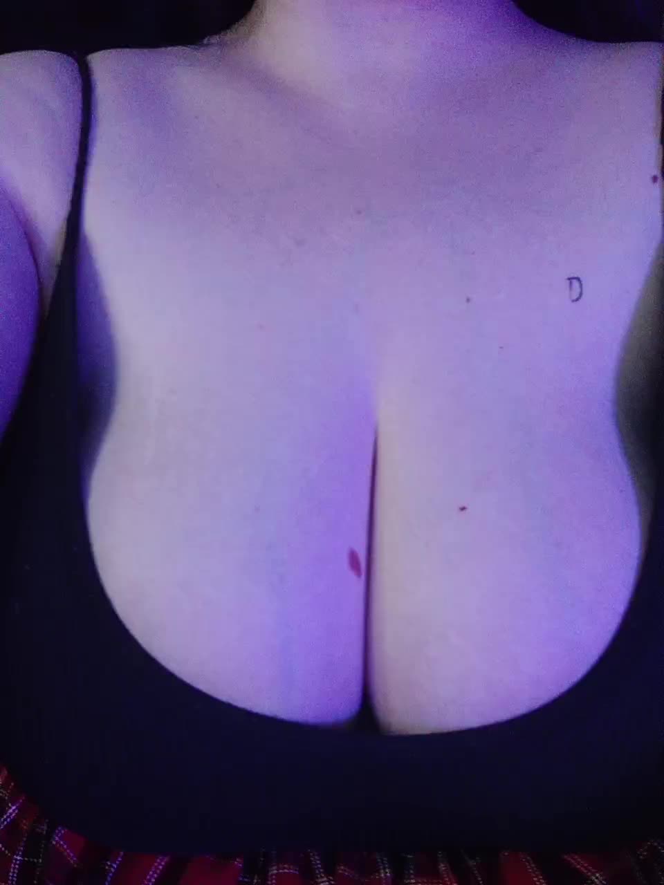 Ali_na Cam Model Chat September 26, 2025