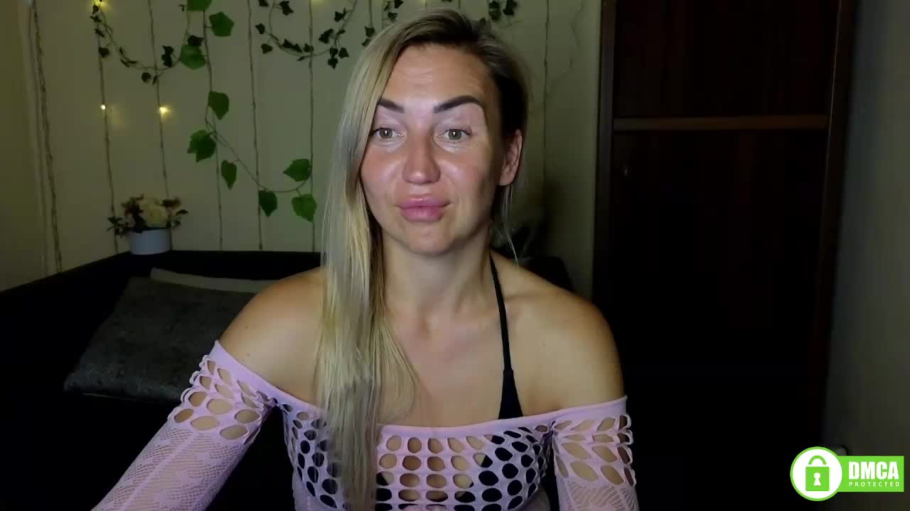 Jullyblondkiss Cam Model Chat September 26, 2025