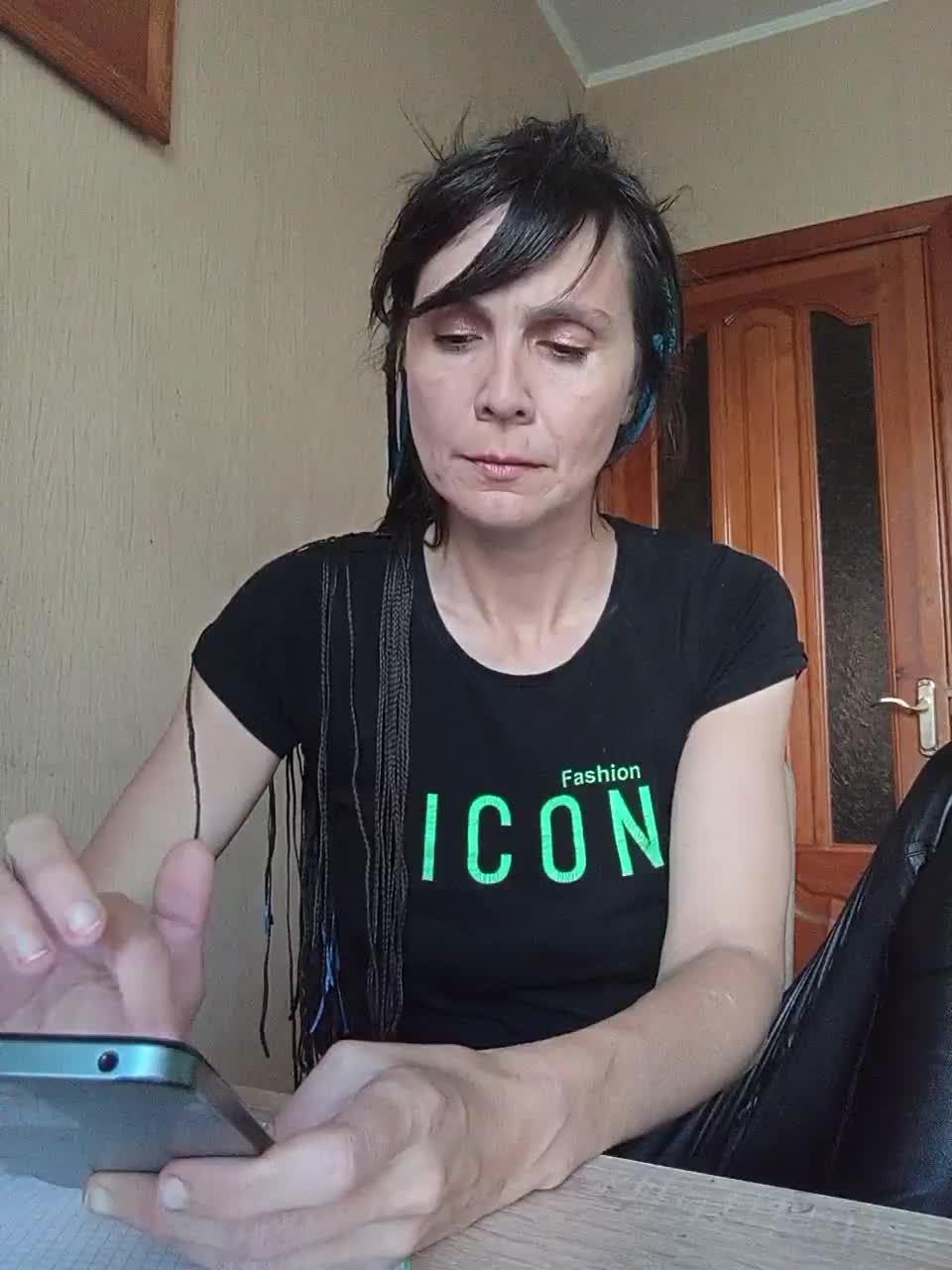 Hellenalonenochka Cam Model Chat September 27, 2025