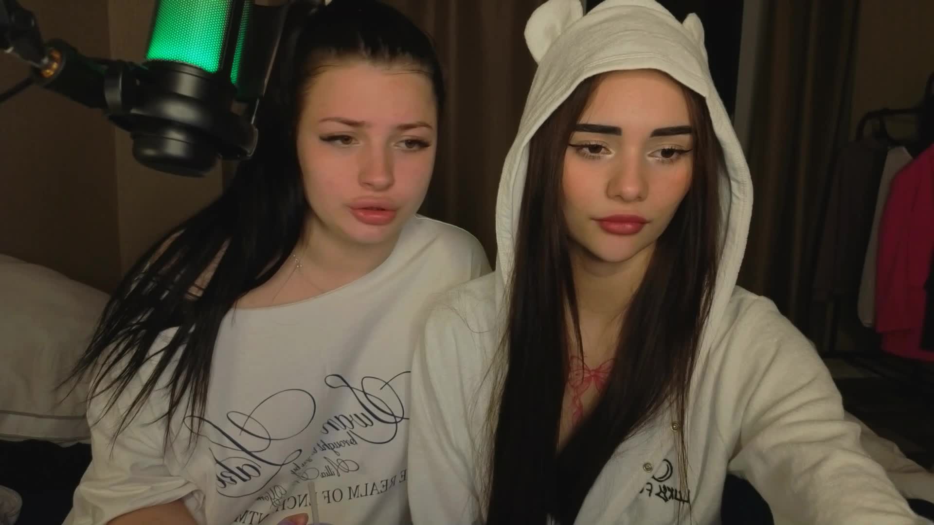 LisaAndDenis Cam Model Chat September 27, 2025