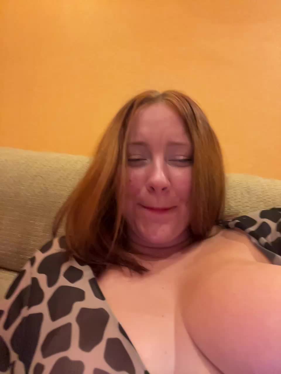 IsabelMoon Cam Model Chat September 27, 2025