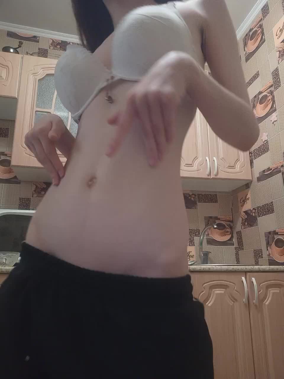 Kissa-is-klassa-a Cam Model Chat September 27, 2025