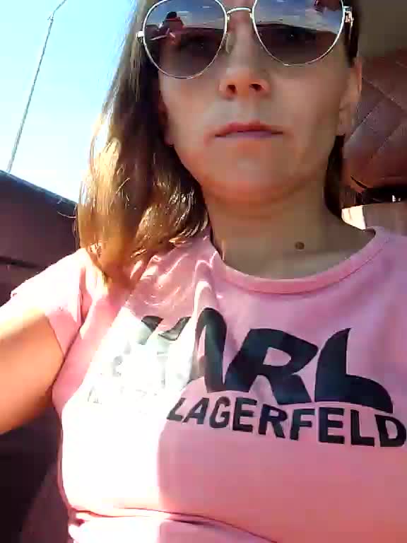 Nervomotalka Cam Model Chat September 27, 2025