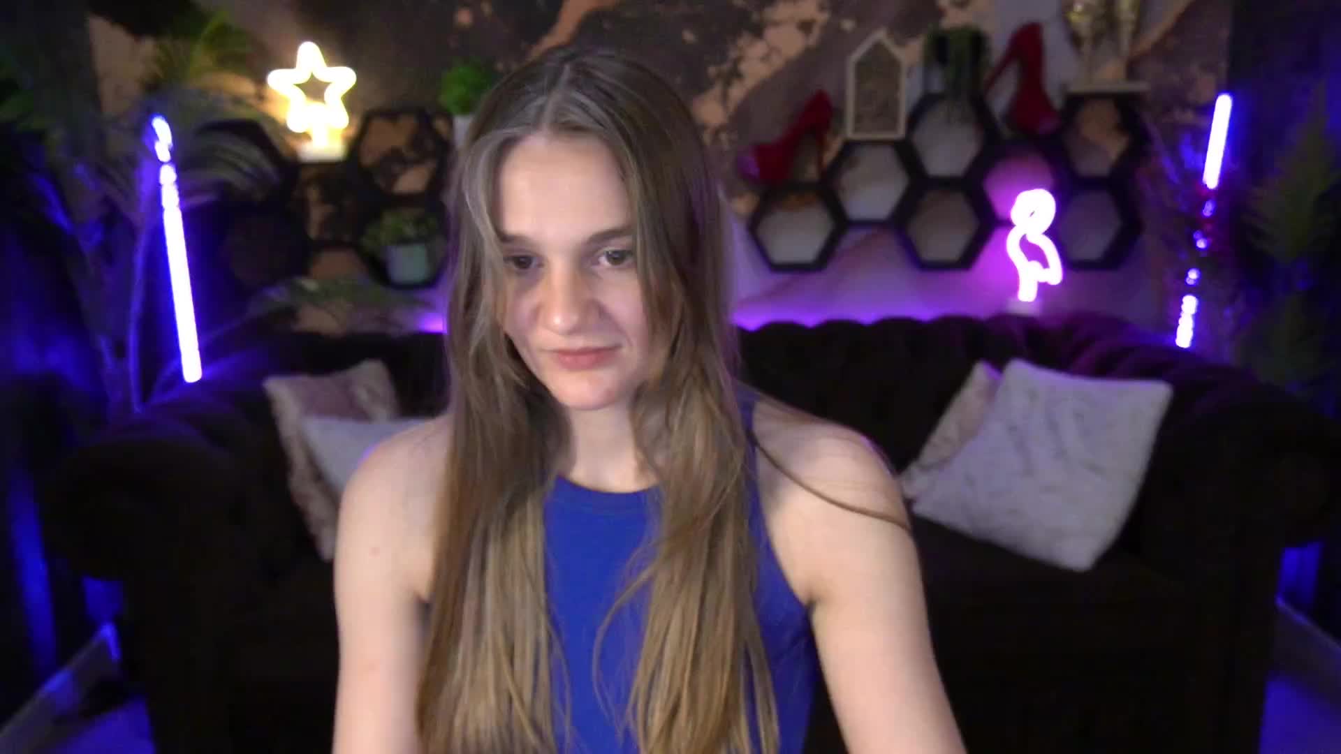 DiamondGoldie Cam Model Chat September 27, 2025