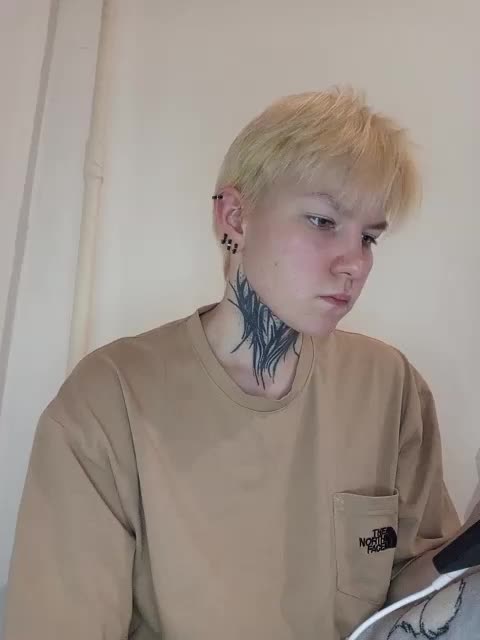 Zhenyya- Cam Model Chat September 27, 2025