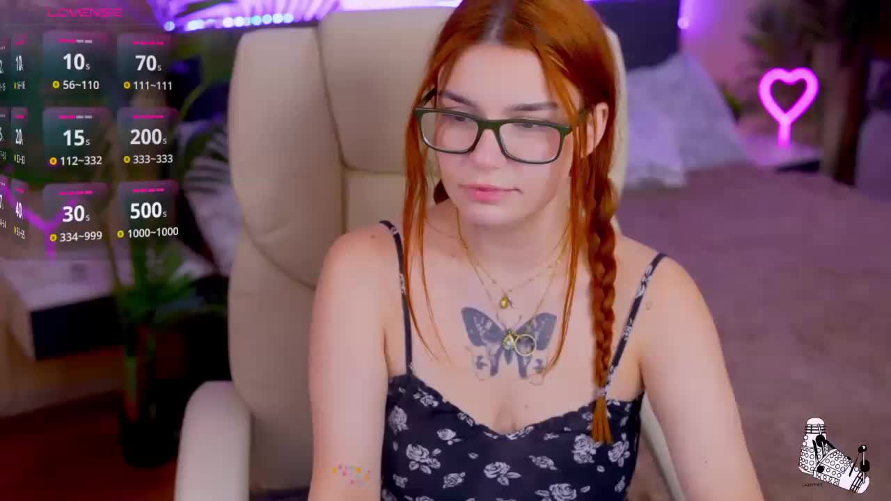 RedShinee Cam Model Chat September 27, 2025