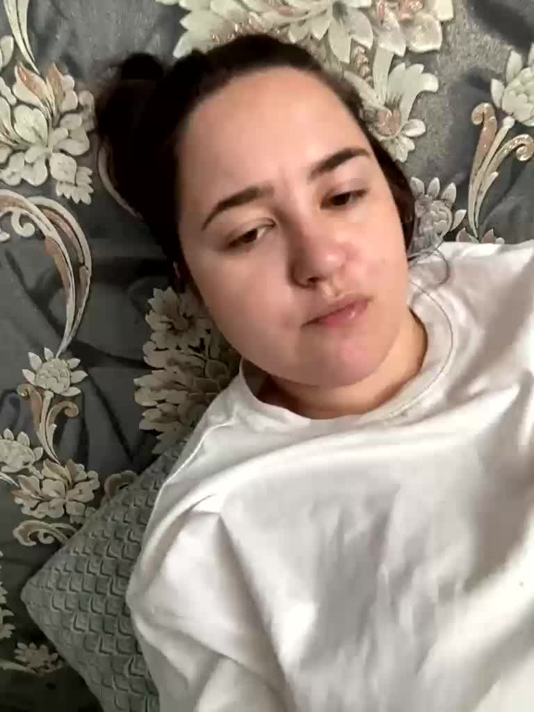 LisnoraGold Cam Model Chat September 27, 2025