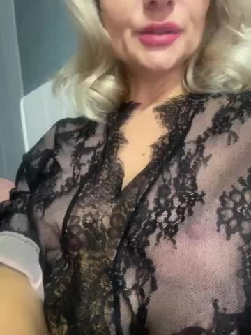 -Molly- Cam Model Chat September 27, 2025