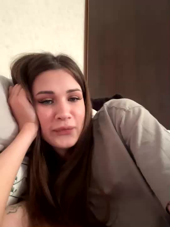 Reina-Koneko Cam Model Chat September 27, 2025