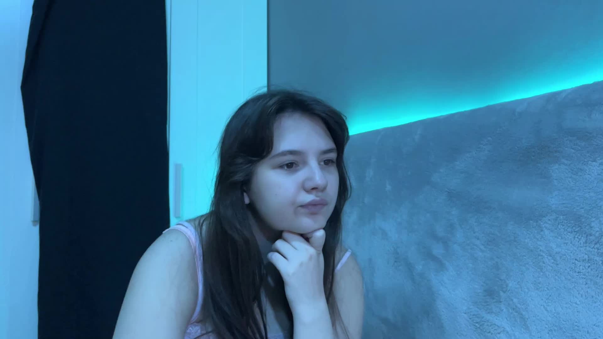 AlisaRichGold Cam Model Chat September 27, 2025