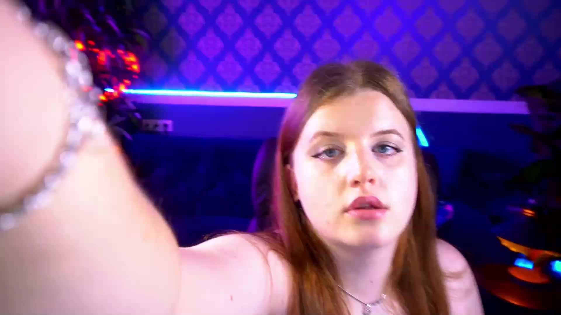 KristiMoons Cam Model Chat September 27, 2025