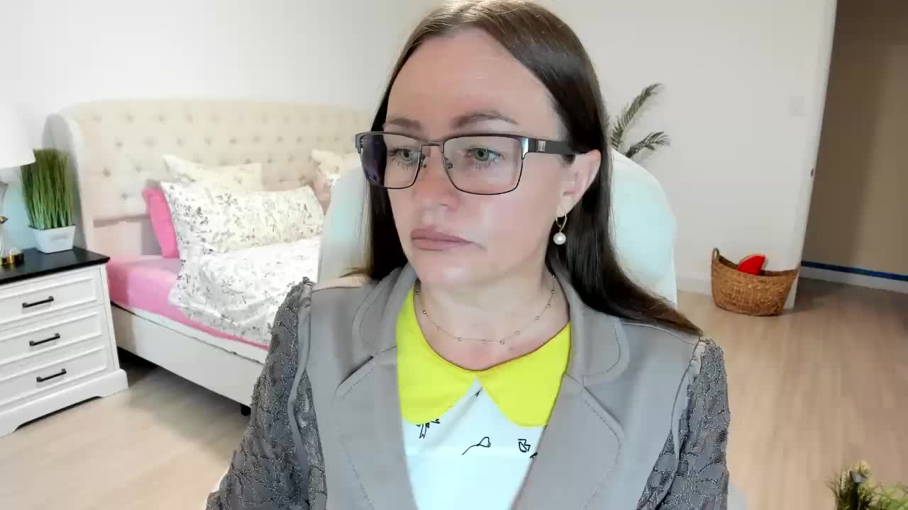 -Michelle- Cam Model Chat September 27, 2025