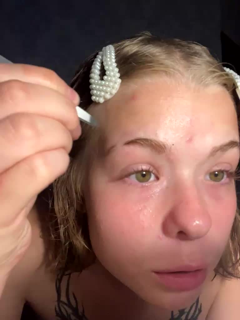 Twiksy Cam Model Chat September 27, 2025