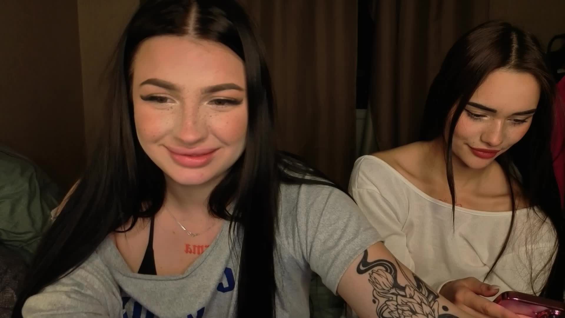 LisaAndDenis Cam Model Chat September 27, 2025