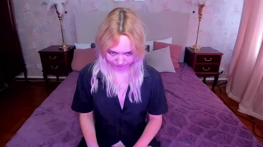 Iriska_mini Cam Model Chat September 27, 2025