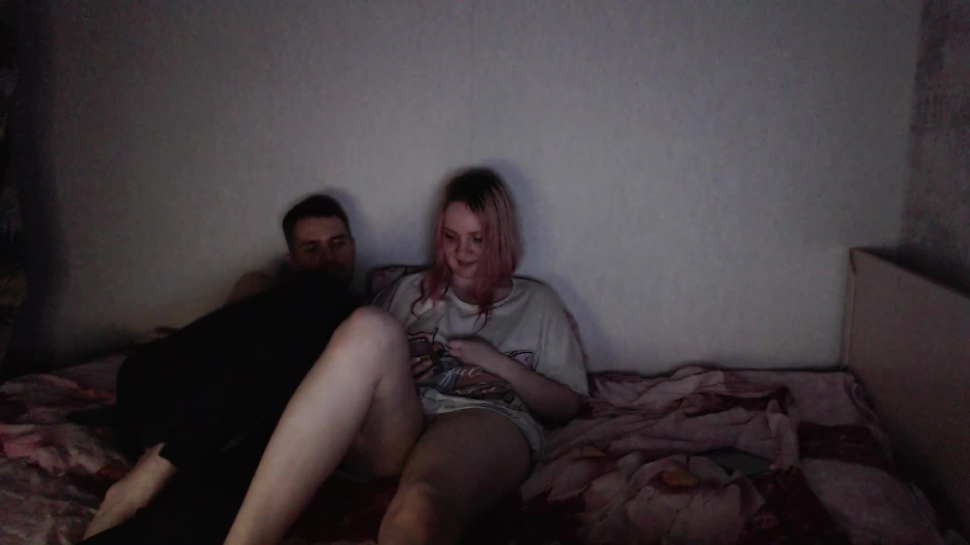 ElectroCinnamon Cam Model Chat September 27, 2025