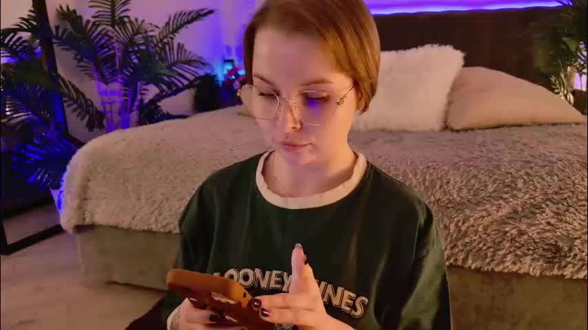 gwenhilton Cam Model Chat September 27, 2025
