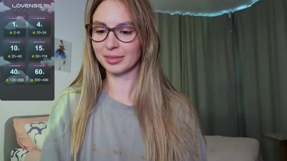 f1oraa Cam Model Chat September 27, 2025