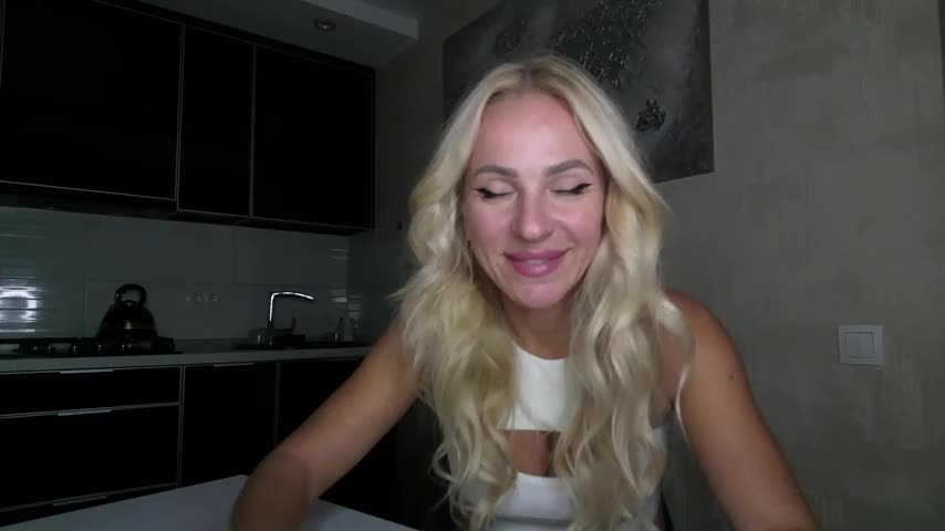 annamariya1563 Cam Model Chat September 27, 2025