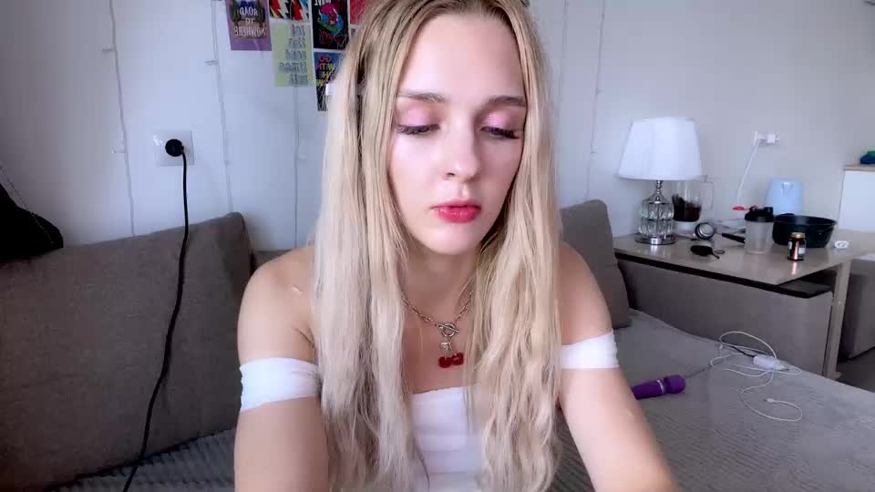 sailormoon666_ Cam Model Chat September 27, 2025