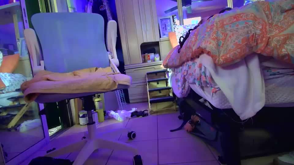 sweetnsexy95 Cam Model Chat September 27, 2025