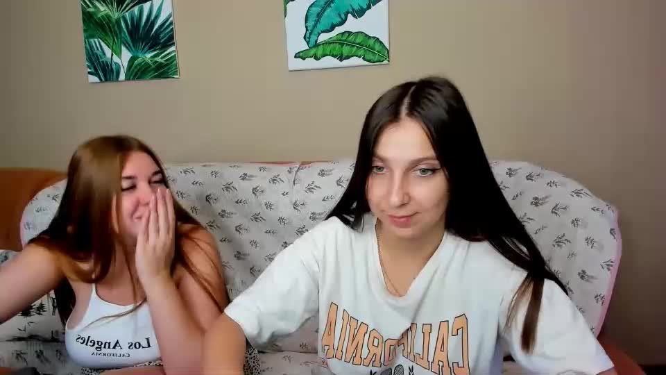 sinthiahug Cam Model Chat September 27, 2025