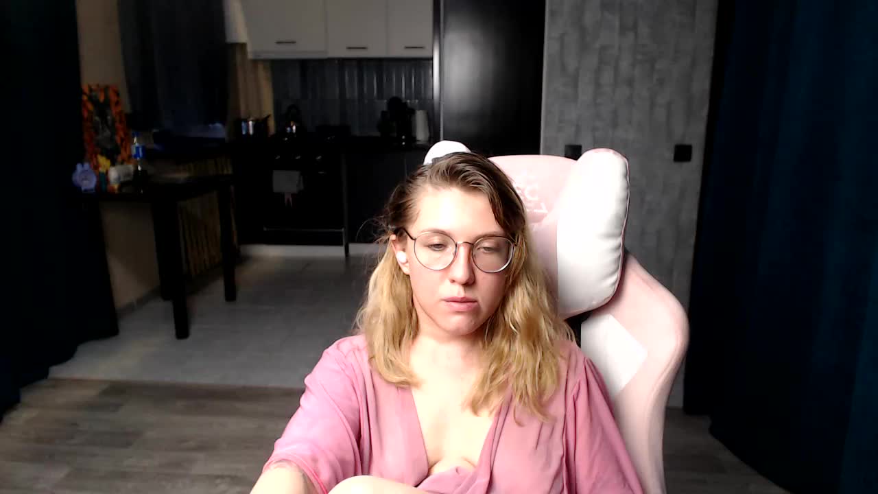 Regimasmile Cam Model Chat September 27, 2025