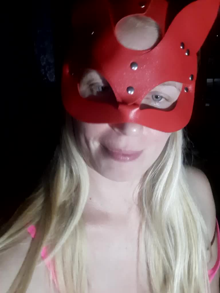 -nelya- Cam Model Chat September 27, 2025