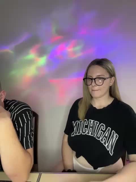 Cris_Mi Cam Model Chat September 27, 2025